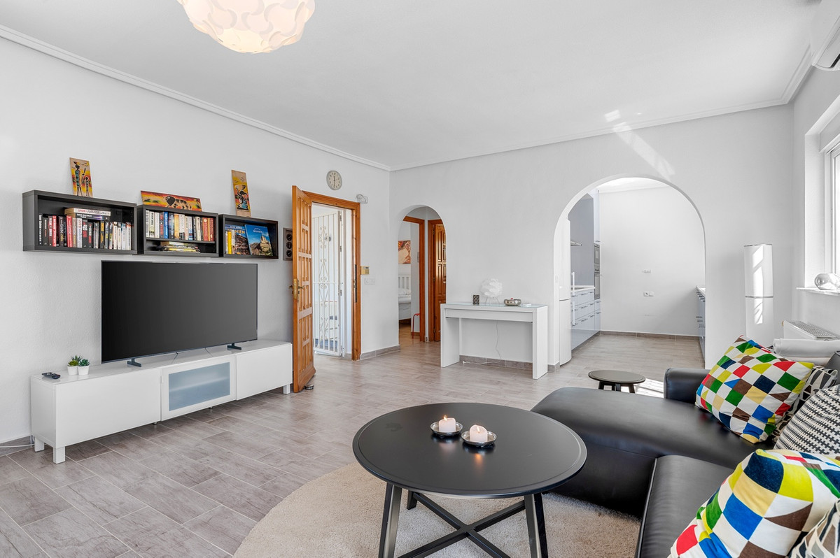 Se vende Villa - Chalet de 3 dormitorios en Costa Blanca, Alicante, España