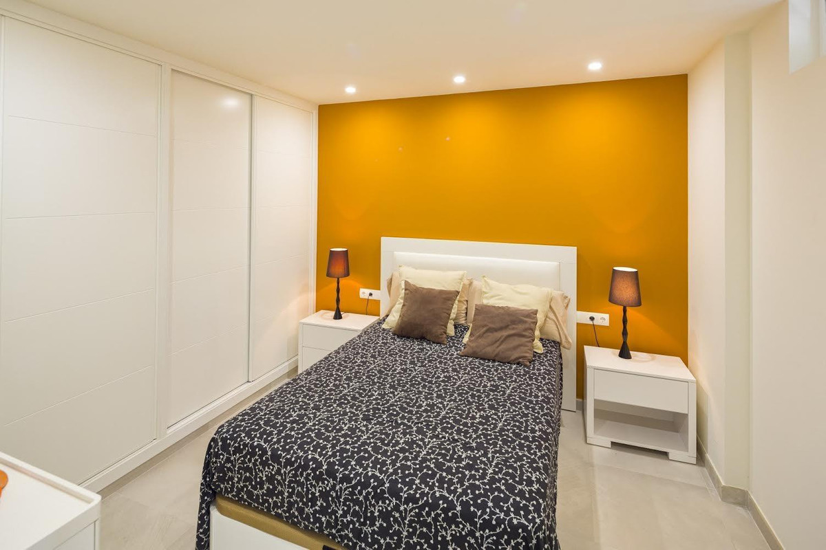 Se vende Apartamento Planta Media de 2 dormitorios en Costa Del Sol, Málaga, España