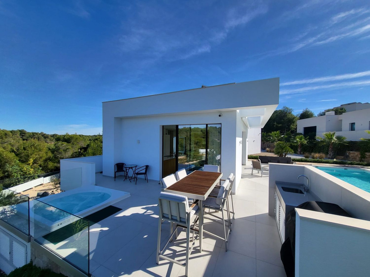 Se vende Villa - Chalet de 4 dormitorios en Costa Blanca, Alicante, España