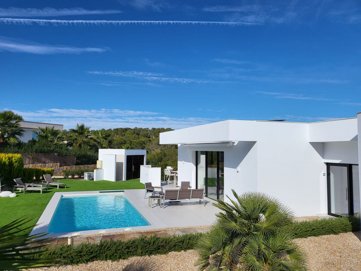 Se vende Villa - Chalet de 4 dormitorios en Costa Blanca, Alicante, España