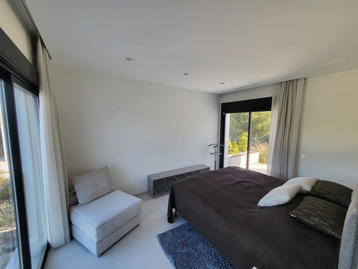 Se vende Villa - Chalet de 4 dormitorios en Costa Blanca, Alicante, España
