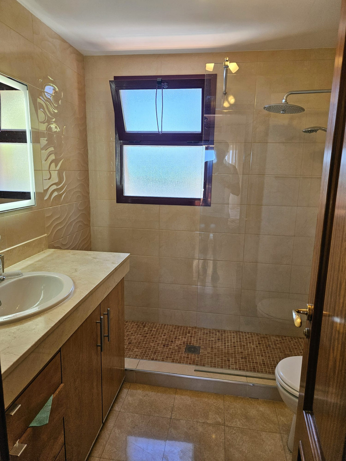 Se vende Apartamento Planta Media de 3 dormitorios en Costa Del Sol, Málaga, España