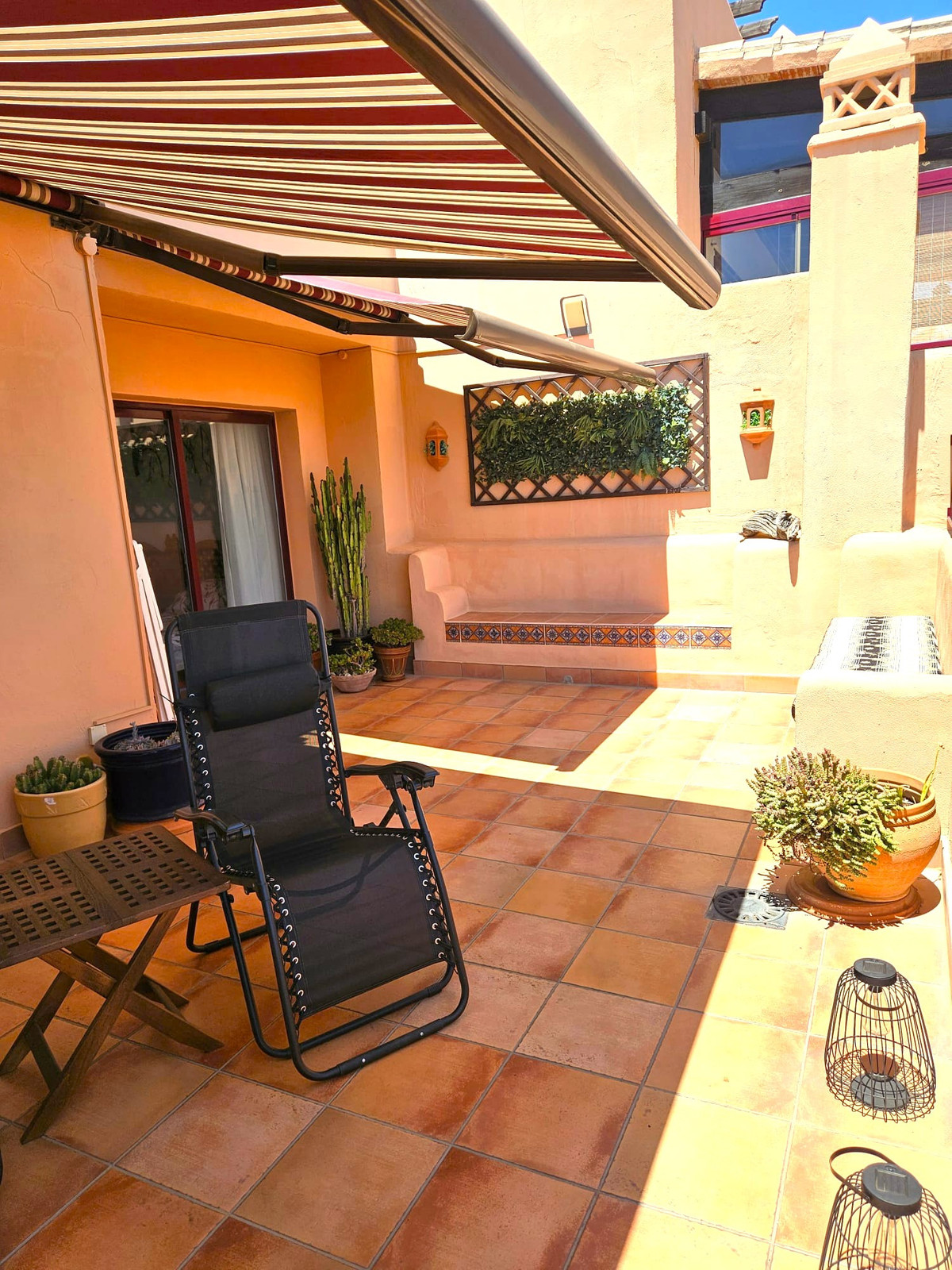 Se vende Apartamento Planta Media de 3 dormitorios en Costa Del Sol, Málaga, España