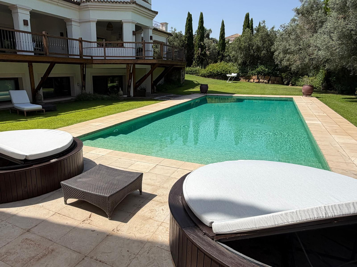 Se vende Villa - Chalet de 7 dormitorios en Costa Del Sol, Cadiz, España