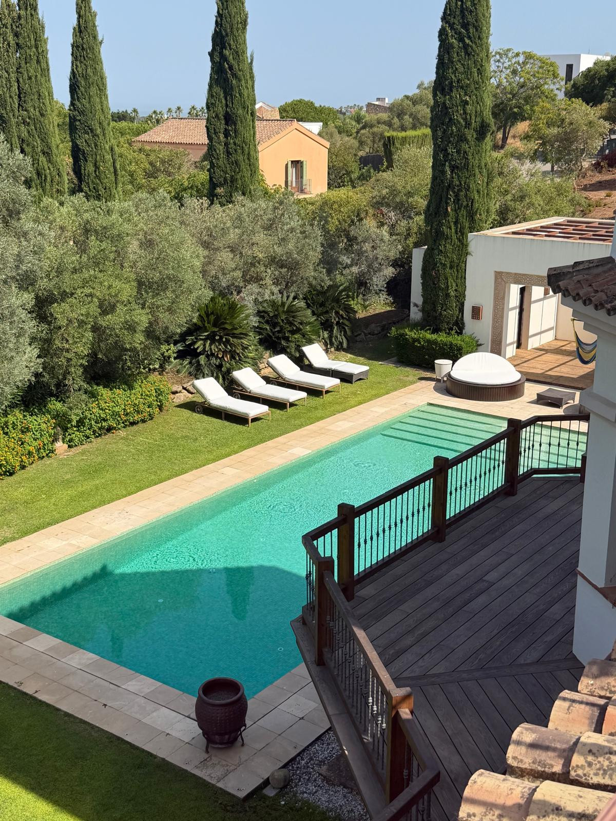 Se vende Villa - Chalet de 7 dormitorios en Costa Del Sol, Cadiz, España
