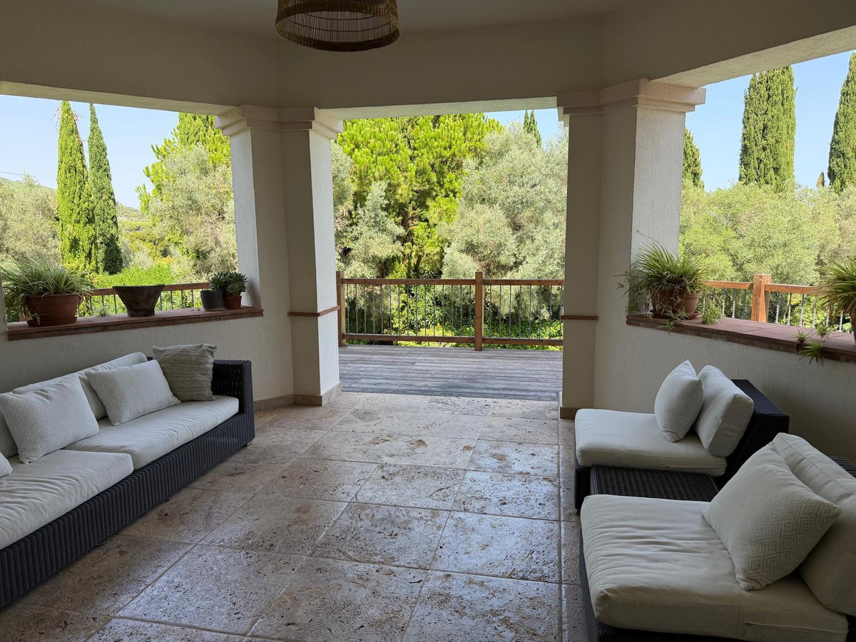 Se vende Villa - Chalet de 7 dormitorios en Costa Del Sol, Cadiz, España