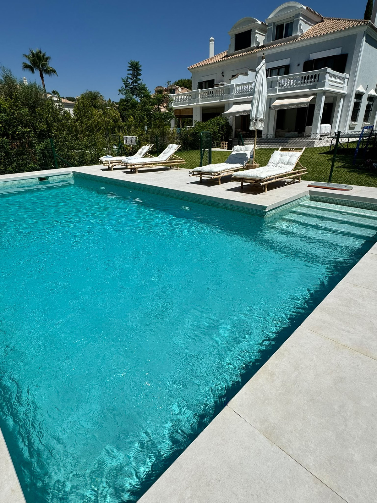 Se vende Pareada de 4 dormitorios en Costa Del Sol, Cadiz, España