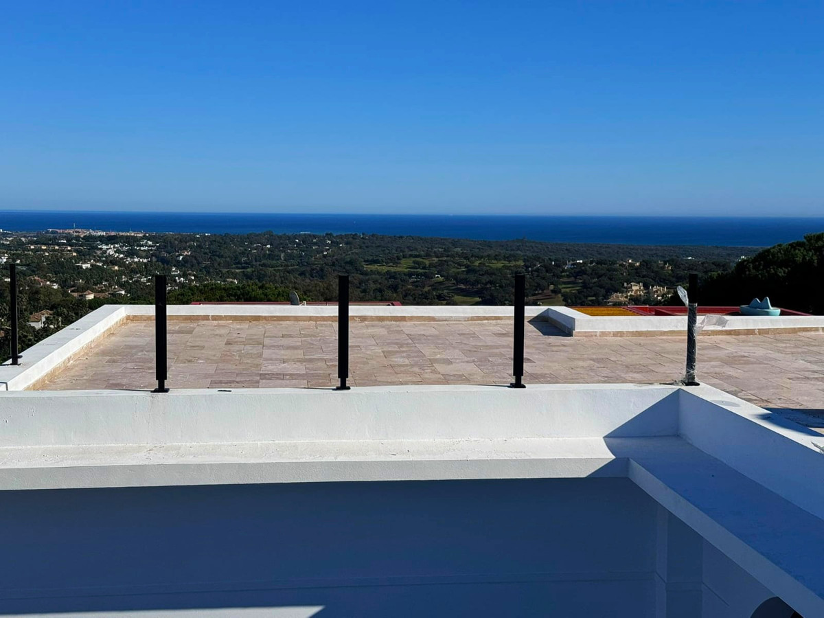 Se vende Villa - Chalet de 5 dormitorios en Costa Del Sol, Cadiz, España