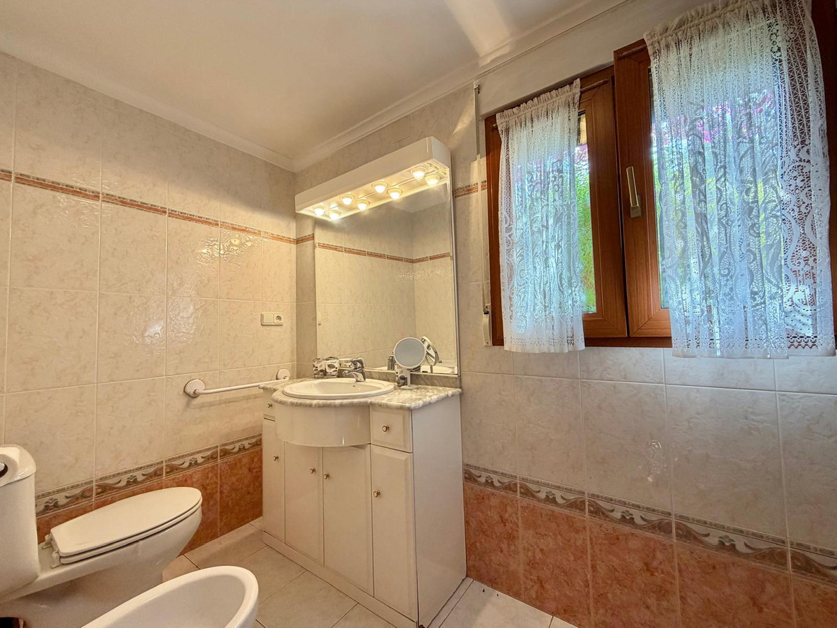 Se vende Villa - Chalet de 3 dormitorios en Costa Blanca, Alicante, España