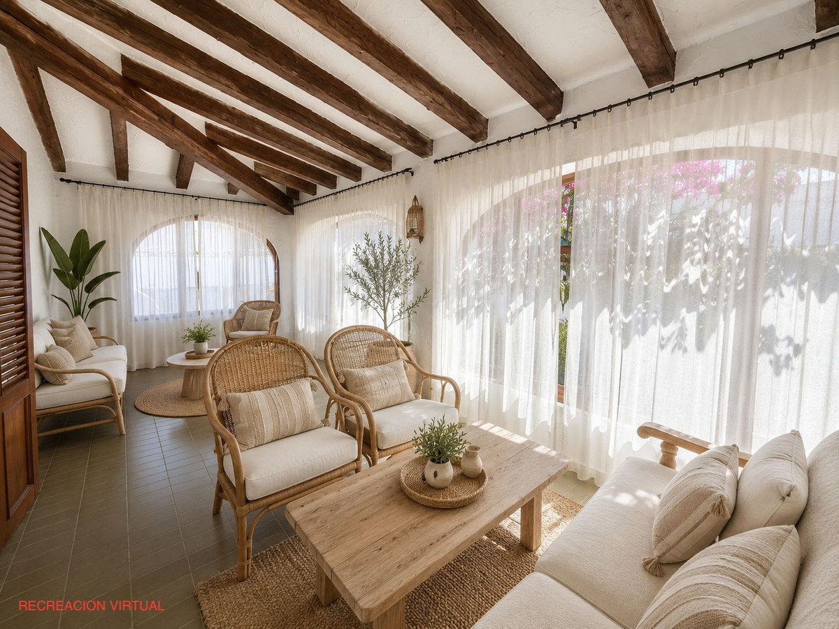 Se vende Villa - Chalet de 3 dormitorios en Costa Blanca, Alicante, España