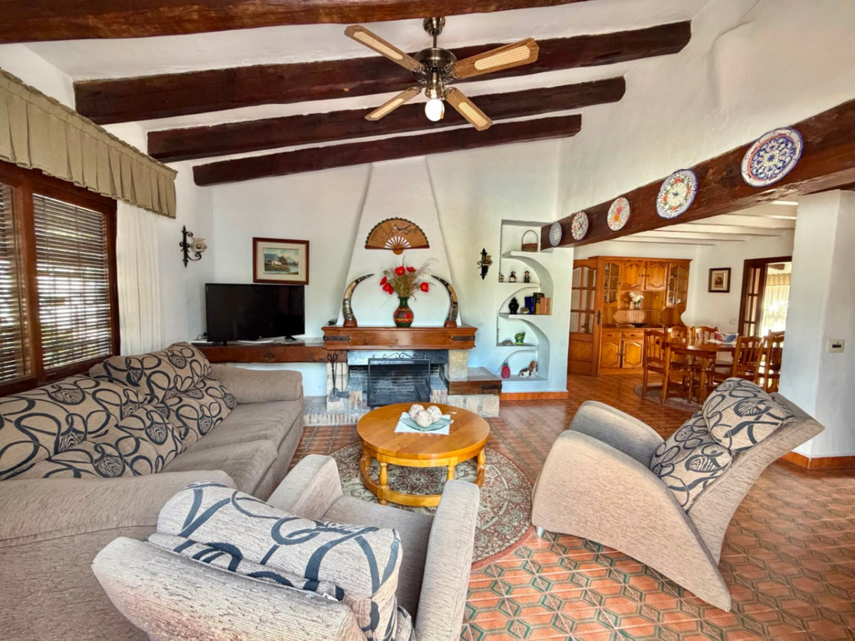 Se vende Villa - Chalet de 3 dormitorios en Costa Blanca, Alicante, España