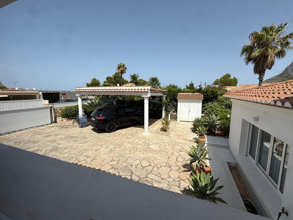 Se vende Villa - Chalet de 5 dormitorios en Costa Blanca, Alicante, España