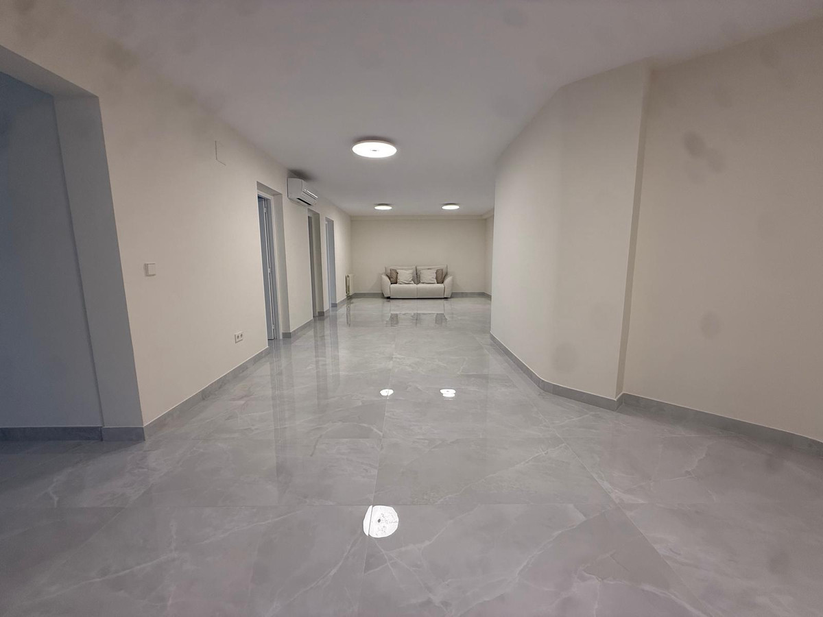 Se vende Villa - Chalet de 5 dormitorios en Costa Blanca, Alicante, España