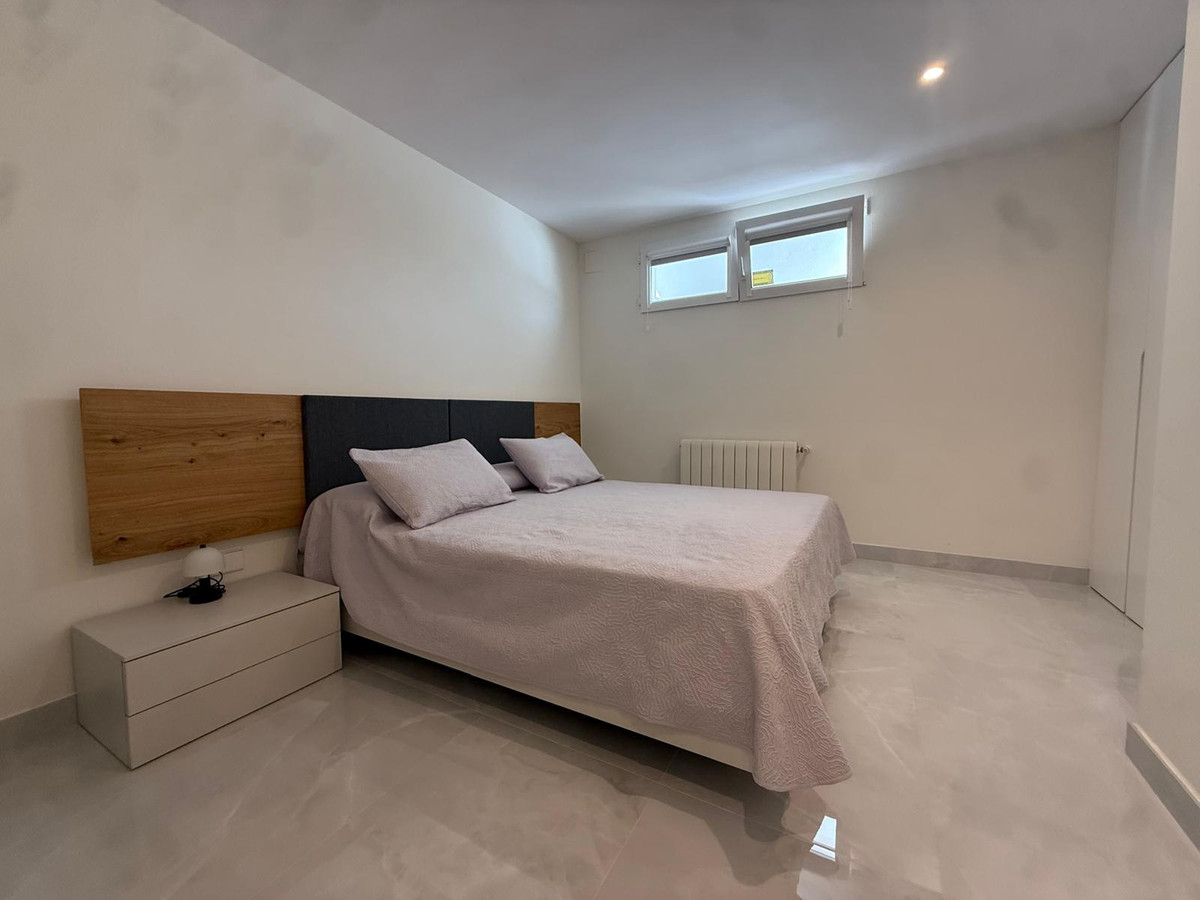 Se vende Villa - Chalet de 5 dormitorios en Costa Blanca, Alicante, España