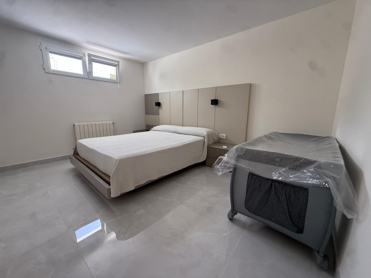Se vende Villa - Chalet de 5 dormitorios en Costa Blanca, Alicante, España