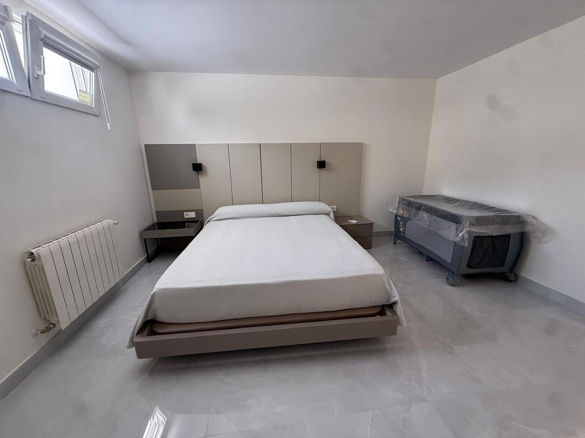 Se vende Villa - Chalet de 5 dormitorios en Costa Blanca, Alicante, España