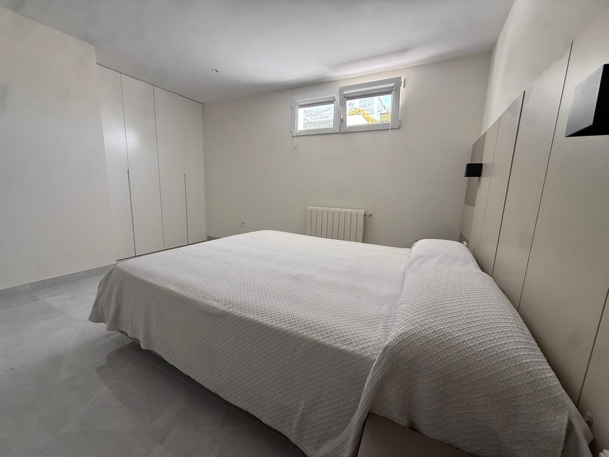 Se vende Villa - Chalet de 5 dormitorios en Costa Blanca, Alicante, España