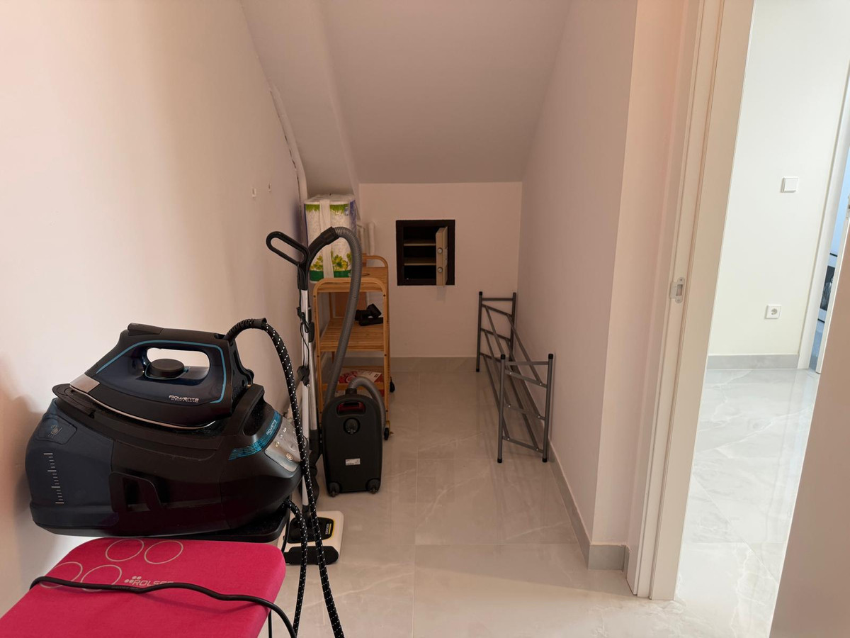 Se vende Villa - Chalet de 5 dormitorios en Costa Blanca, Alicante, España