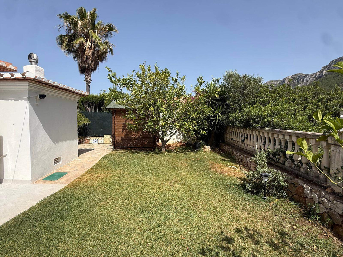 Se vende Villa - Chalet de 5 dormitorios en Costa Blanca, Alicante, España