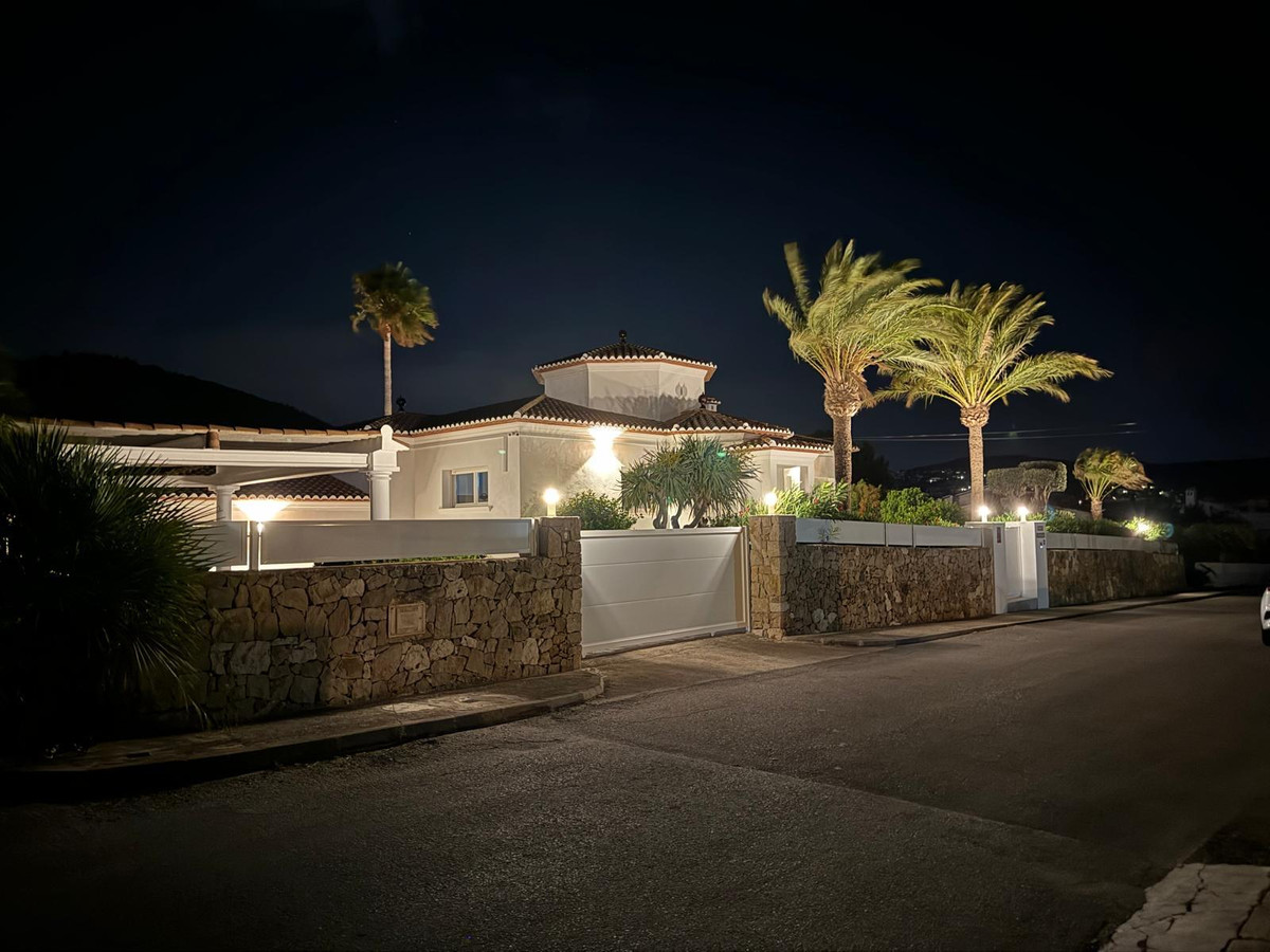 Se vende Villa - Chalet de 5 dormitorios en Costa Blanca, Alicante, España