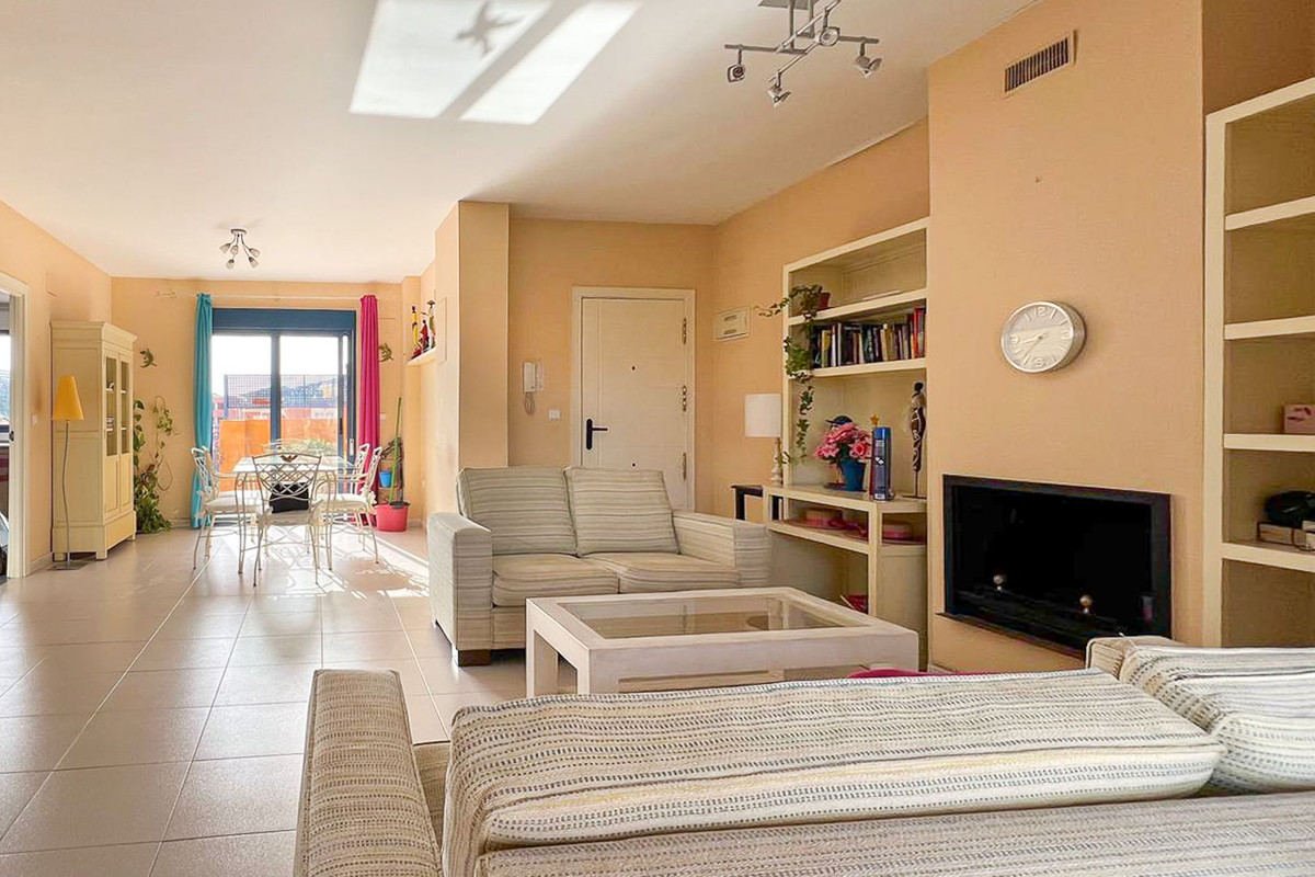 Se vende Apartamento Planta Media de 4 dormitorios en Costa Blanca, Alicante, España