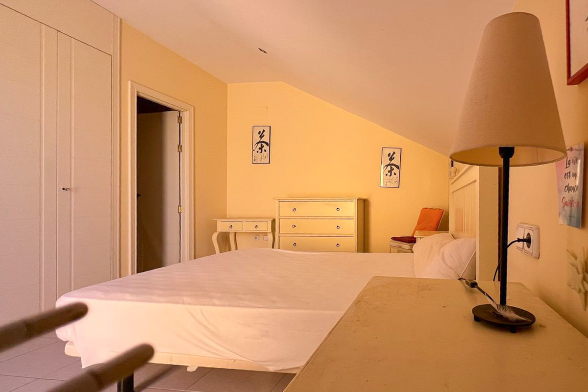 Se vende Apartamento Planta Media de 4 dormitorios en Costa Blanca, Alicante, España