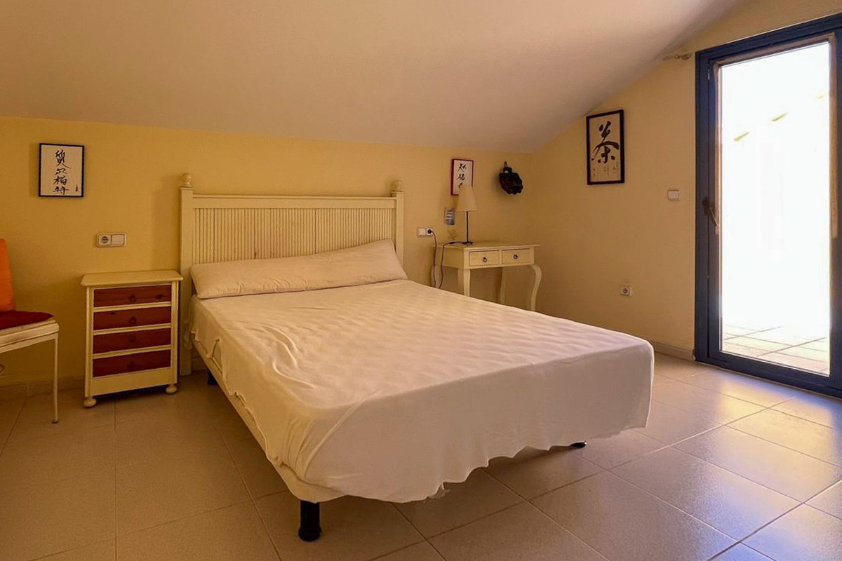 Se vende Apartamento Planta Media de 4 dormitorios en Costa Blanca, Alicante, España