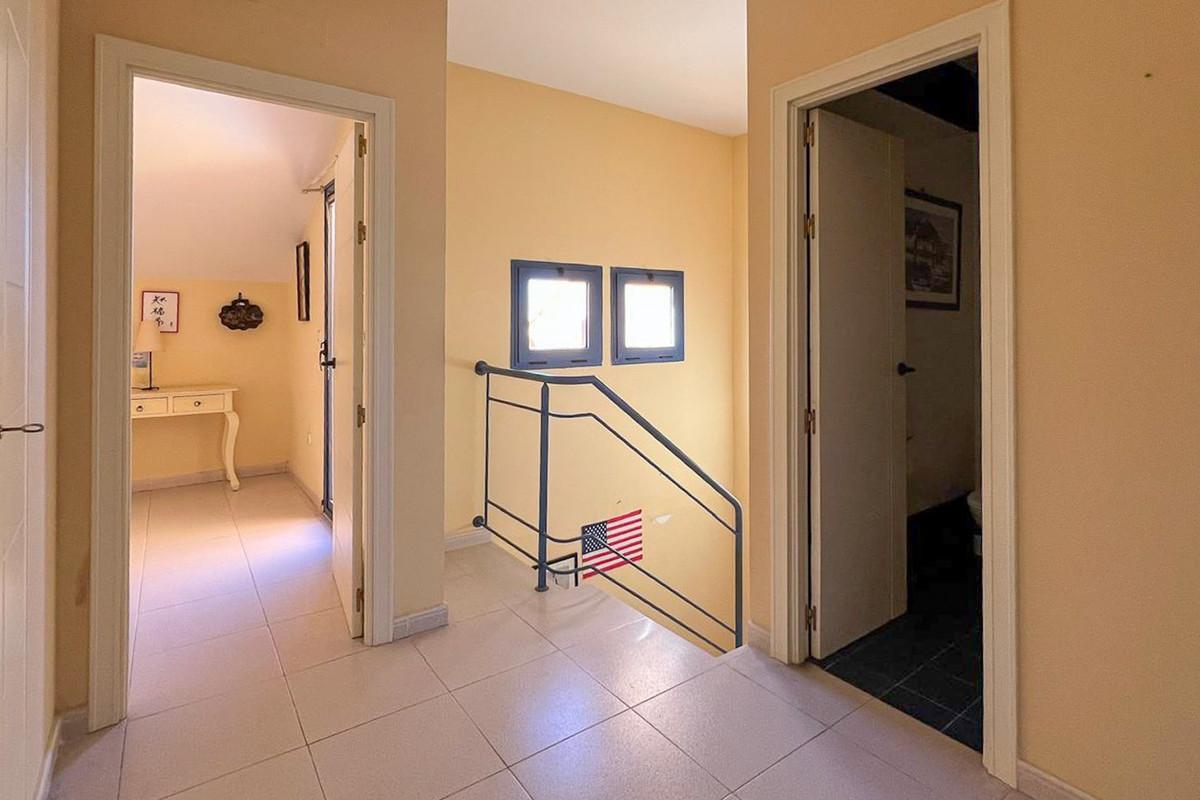 Se vende Apartamento Planta Media de 4 dormitorios en Costa Blanca, Alicante, España