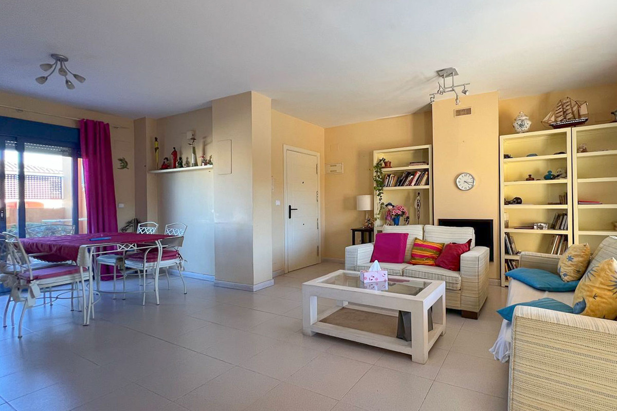 Se vende Apartamento Planta Media de 4 dormitorios en Costa Blanca, Alicante, España