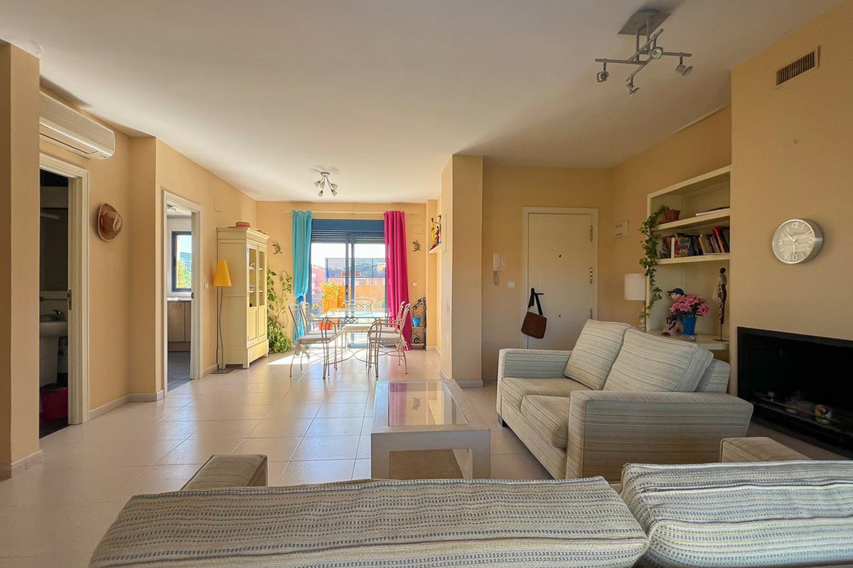 Se vende Apartamento Planta Media de 4 dormitorios en Costa Blanca, Alicante, España
