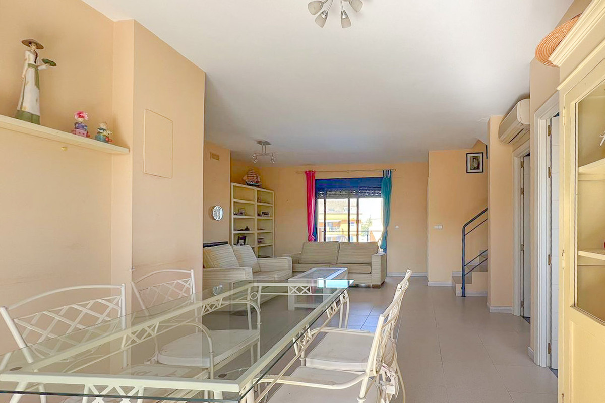 Se vende Apartamento Planta Media de 4 dormitorios en Costa Blanca, Alicante, España
