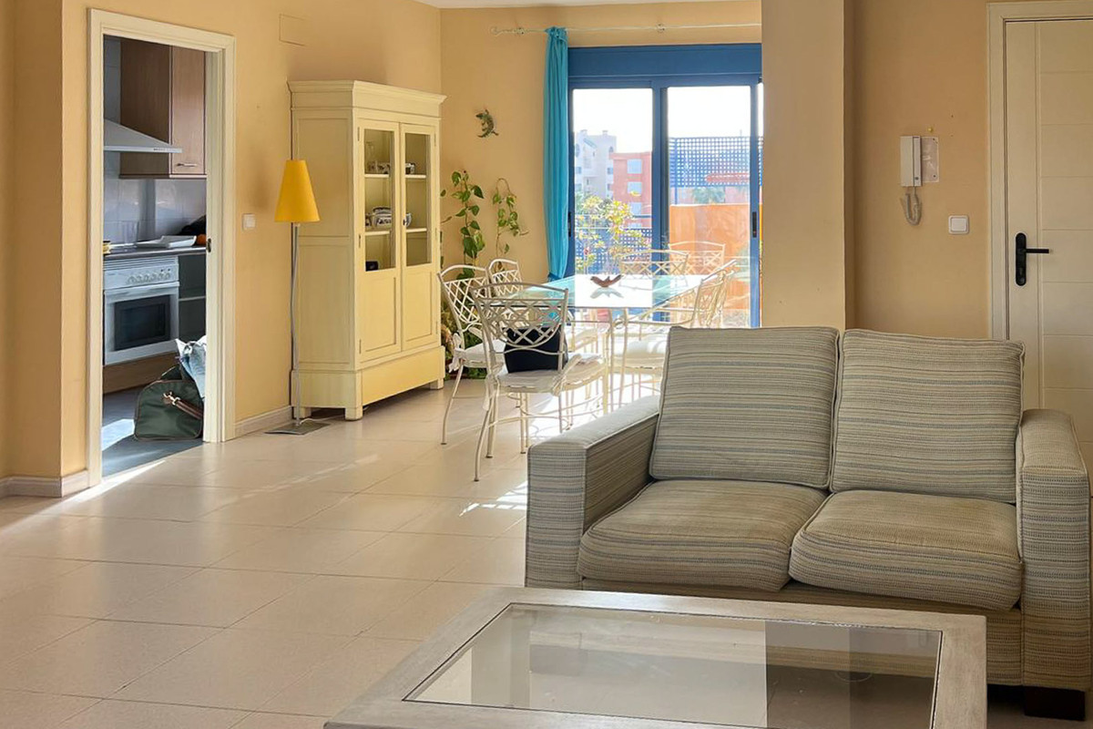 Se vende Apartamento Planta Media de 4 dormitorios en Costa Blanca, Alicante, España