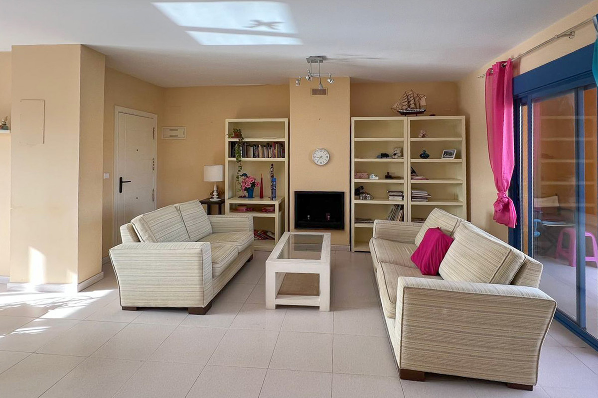 Se vende Apartamento Planta Media de 4 dormitorios en Costa Blanca, Alicante, España