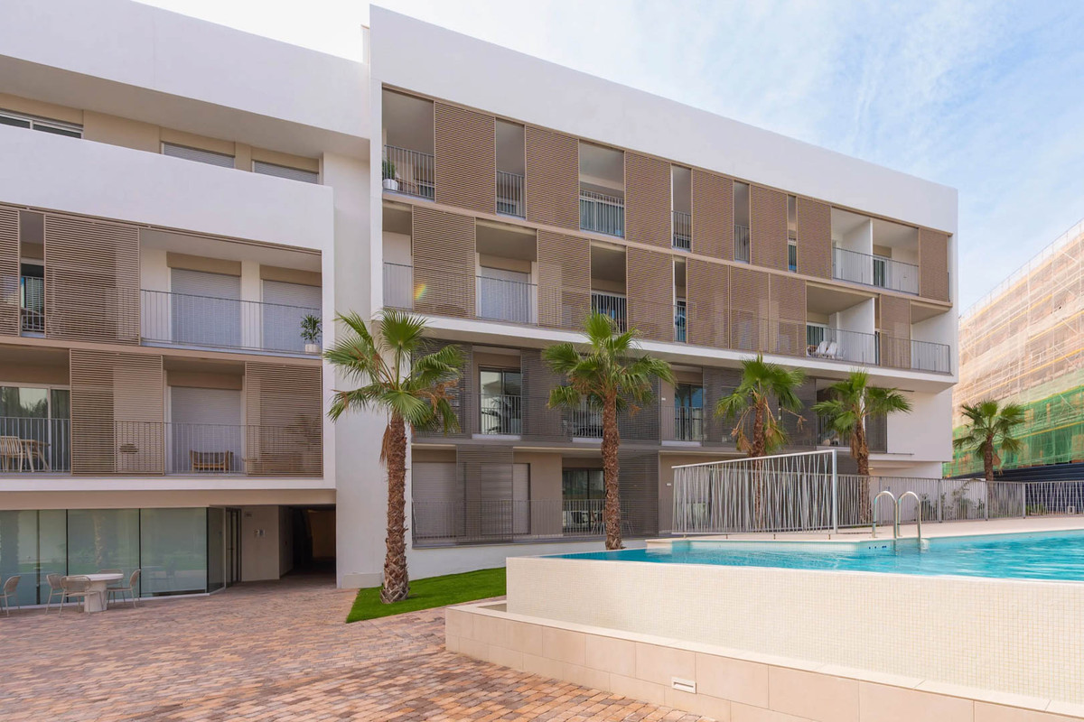 Se vende Apartamento Planta Media de 3 dormitorios en Costa Blanca, Alicante, España