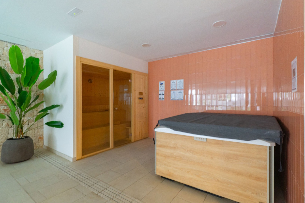 Se vende Apartamento Planta Media de 3 dormitorios en Costa Blanca, Alicante, España
