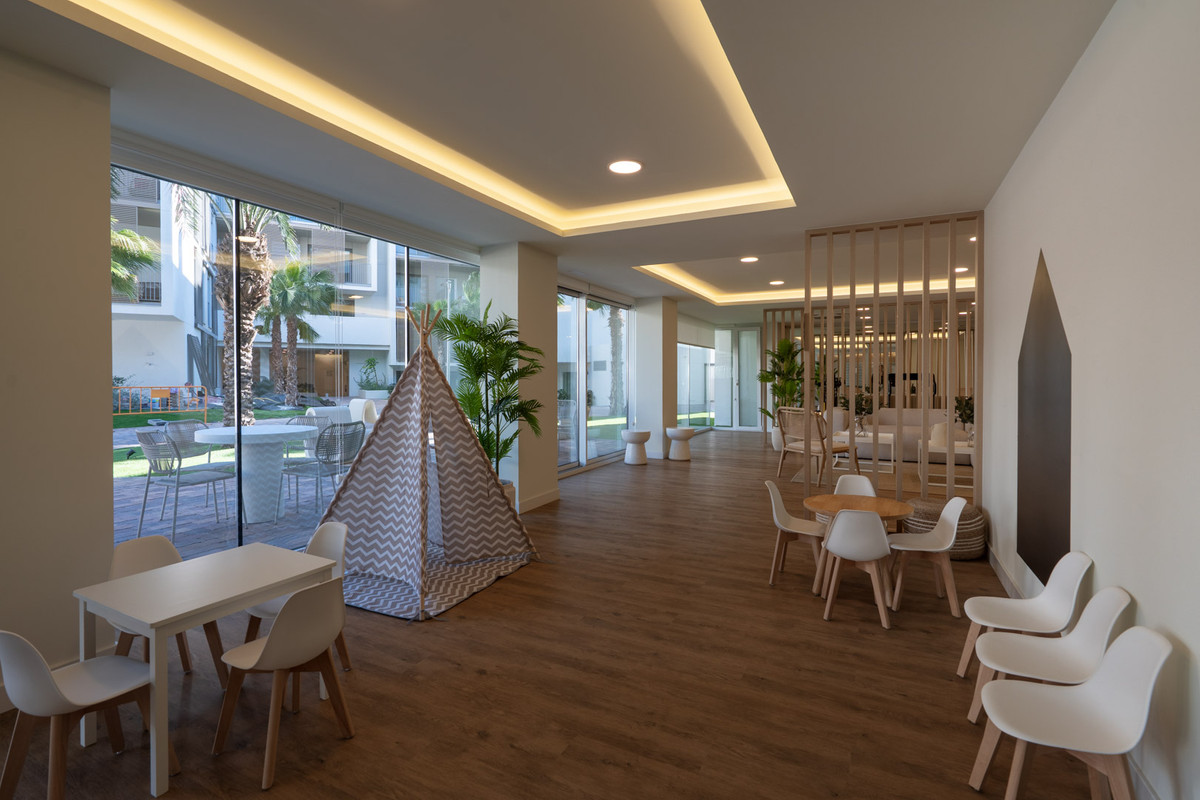 Se vende Apartamento Planta Media de 3 dormitorios en Costa Blanca, Alicante, España