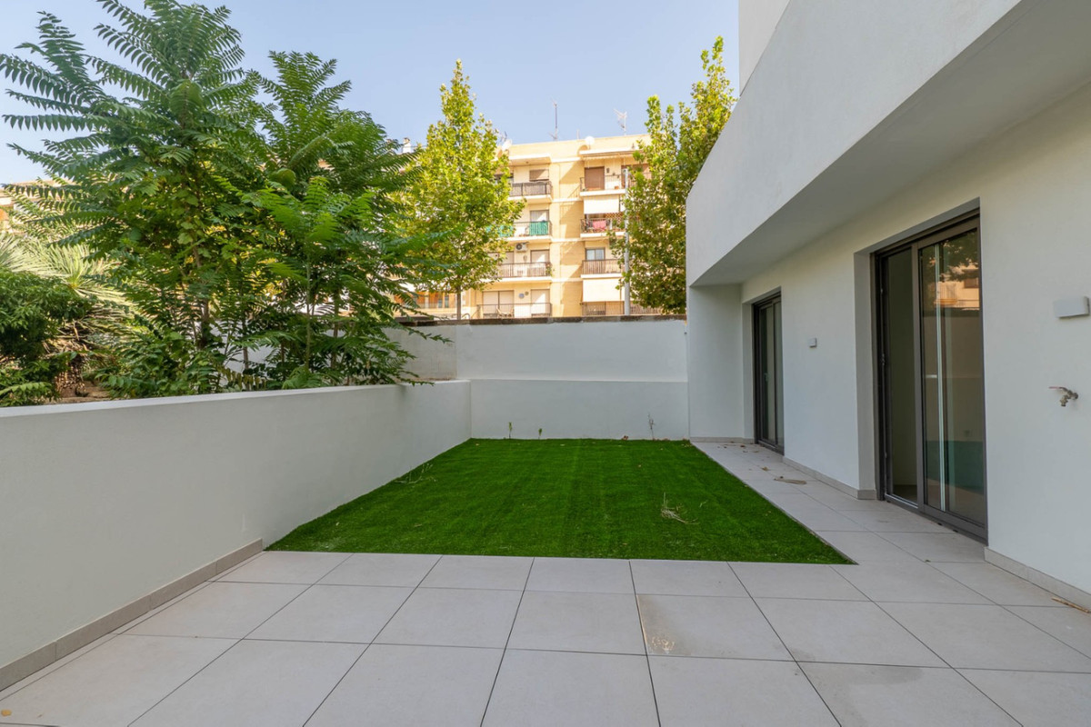 Se vende Apartamento Planta Media de 3 dormitorios en Costa Blanca, Alicante, España