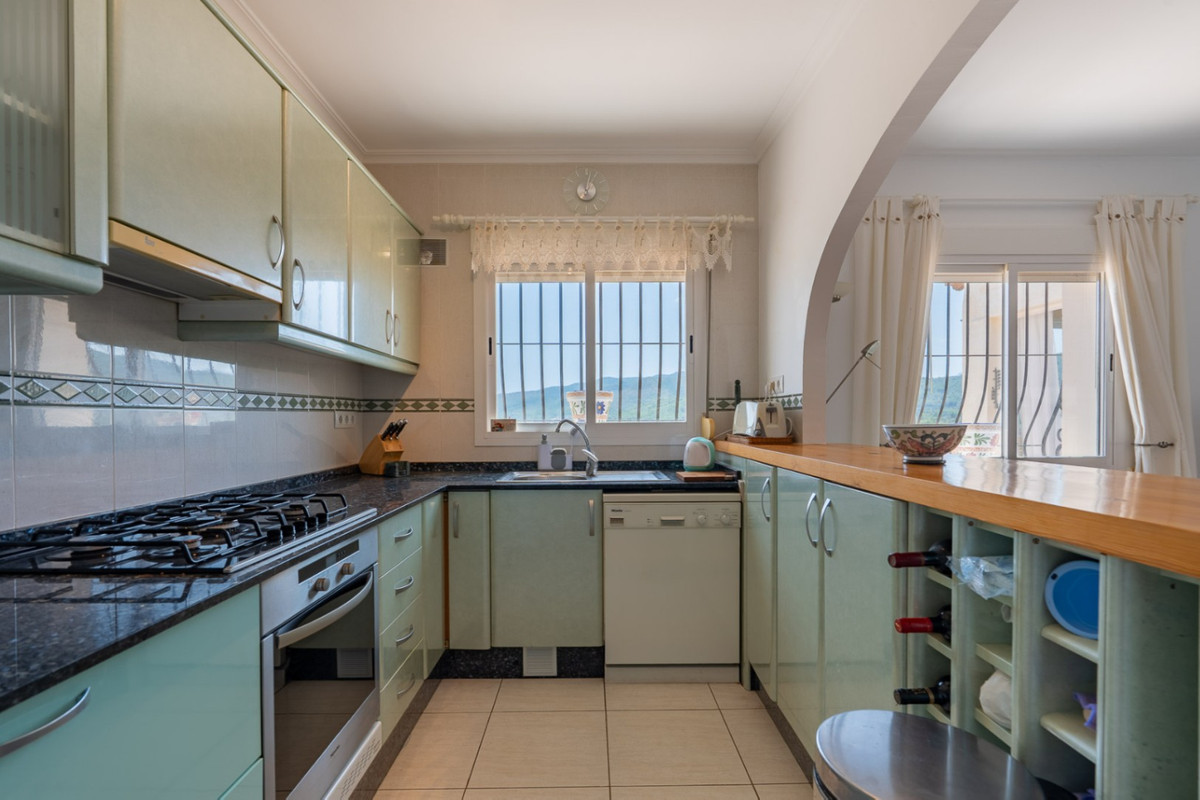 Se vende Villa - Chalet de 5 dormitorios en Costa Blanca, Alicante, España