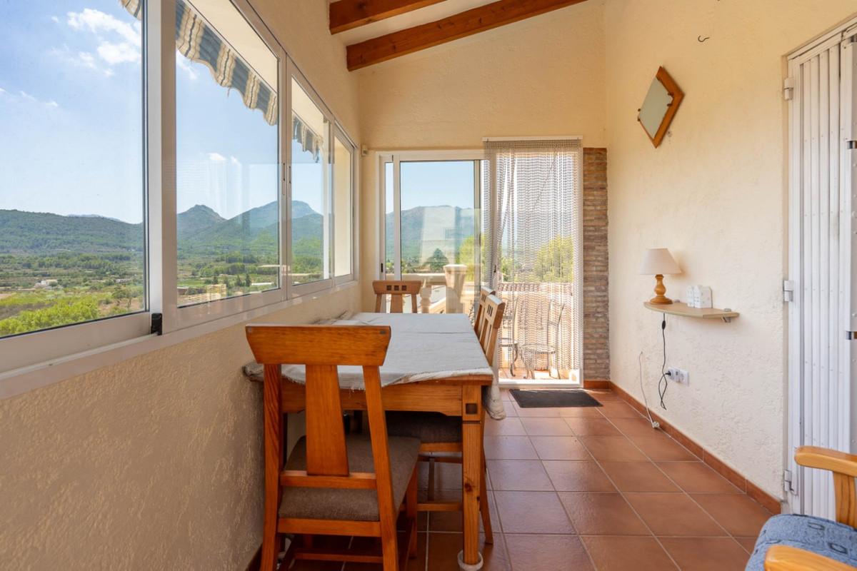 Se vende Villa - Chalet de 5 dormitorios en Costa Blanca, Alicante, España