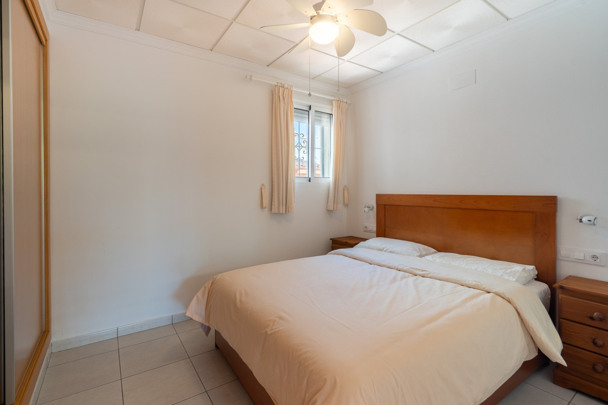 Se vende Villa - Chalet de 5 dormitorios en Costa Blanca, Alicante, España