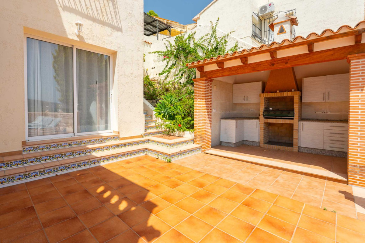 Se vende Villa - Chalet de 5 dormitorios en Costa Blanca, Alicante, España
