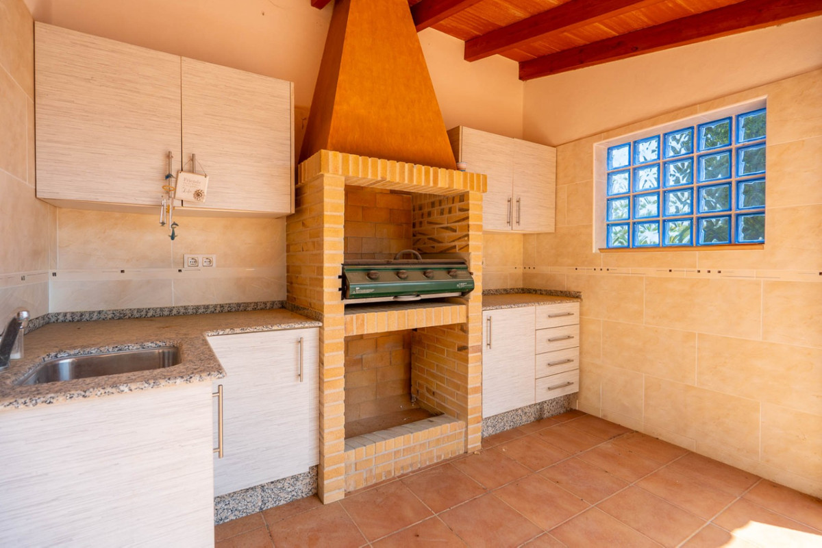 Se vende Villa - Chalet de 5 dormitorios en Costa Blanca, Alicante, España