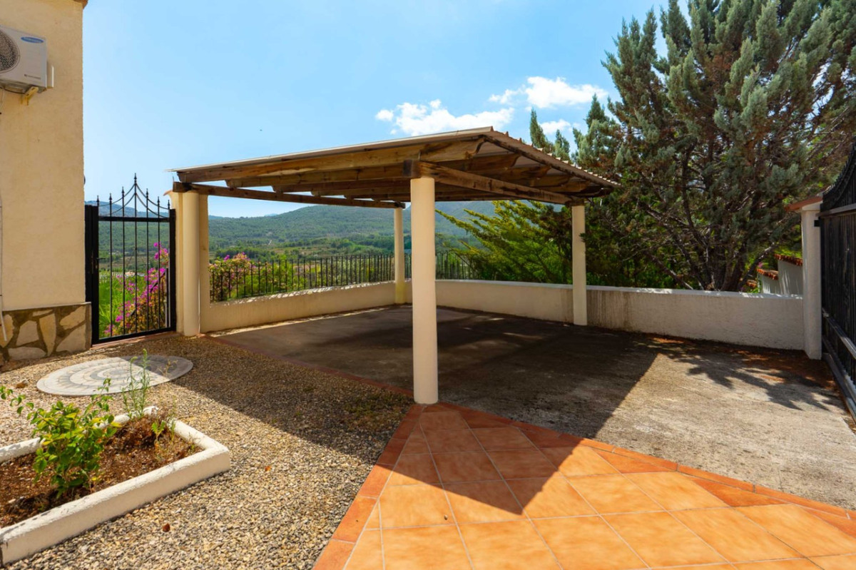 Se vende Villa - Chalet de 5 dormitorios en Costa Blanca, Alicante, España