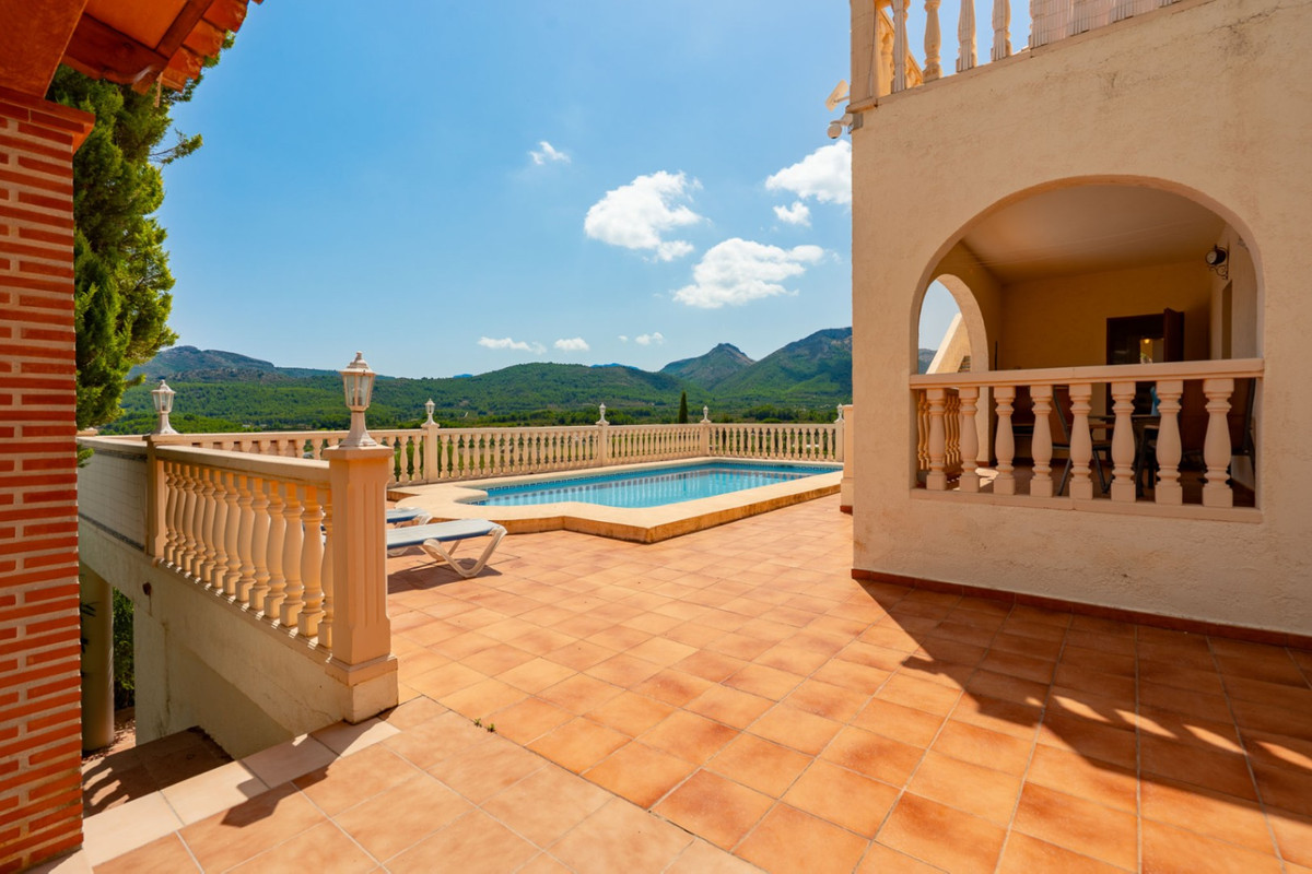 Se vende Villa - Chalet de 5 dormitorios en Costa Blanca, Alicante, España