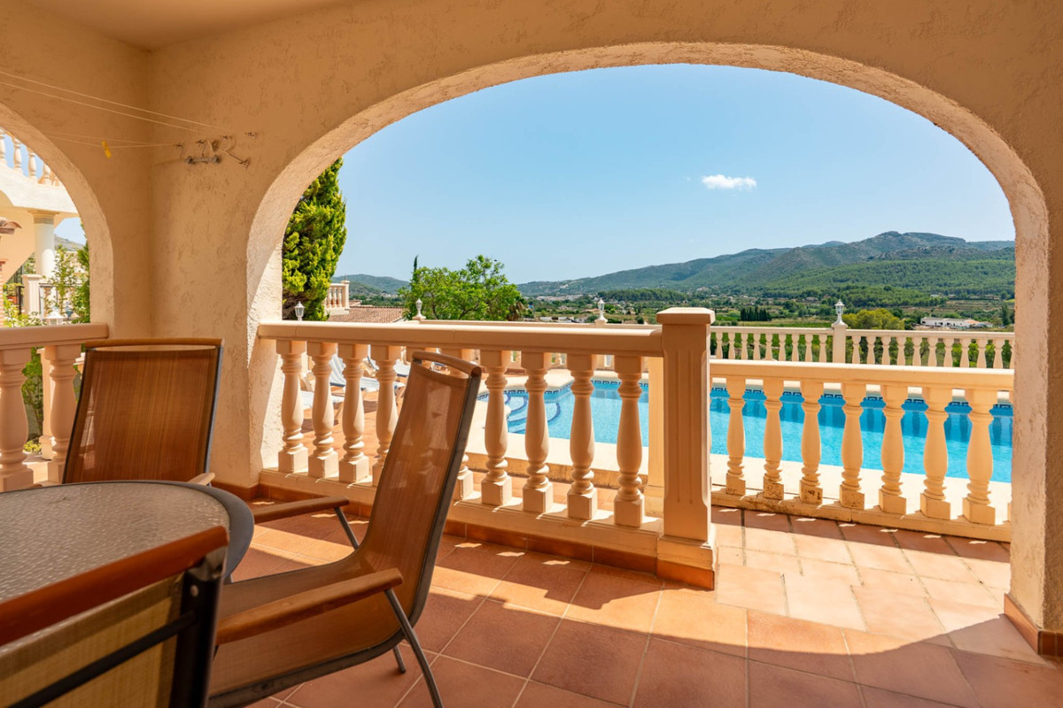 Se vende Villa - Chalet de 5 dormitorios en Costa Blanca, Alicante, España