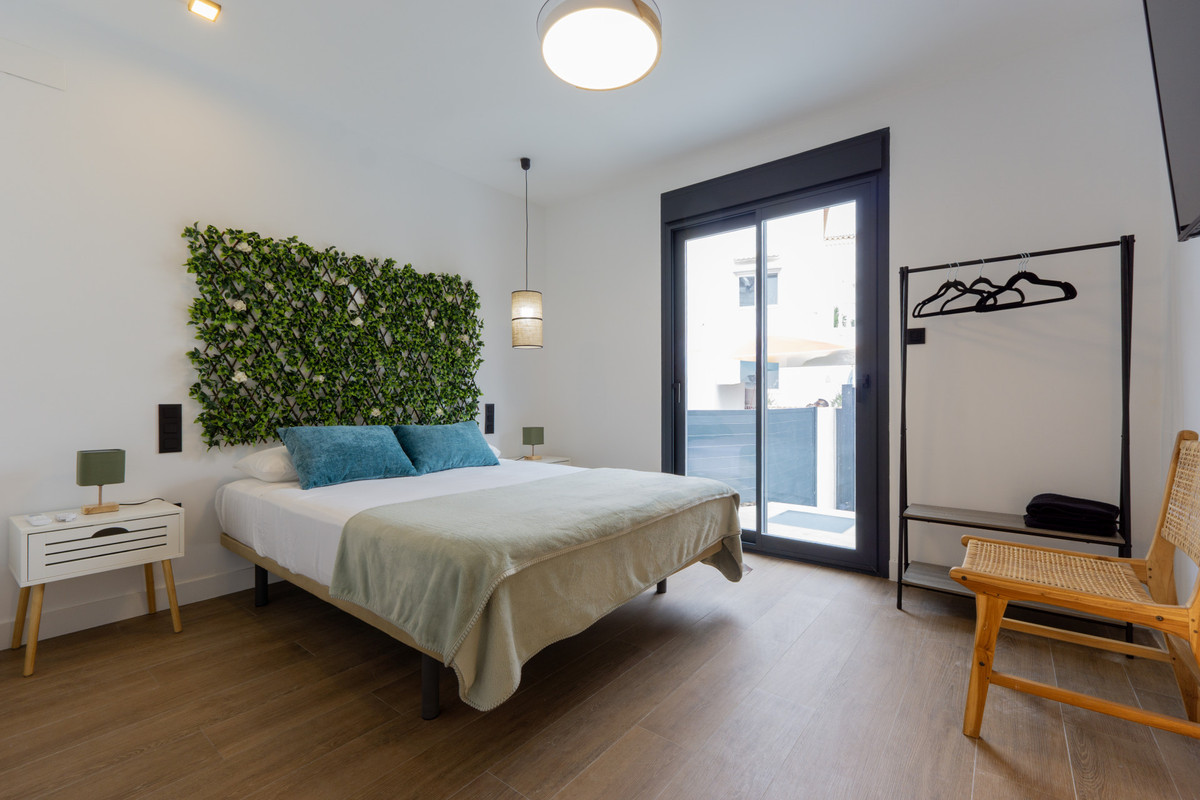 Se vende Villa - Chalet de 3 dormitorios en Costa Blanca, Alicante, España