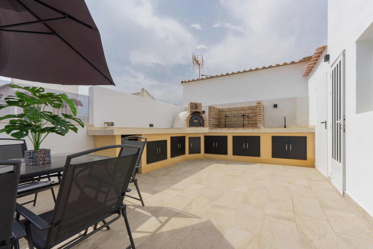 Se vende Villa - Chalet de 3 dormitorios en Costa Blanca, Alicante, España