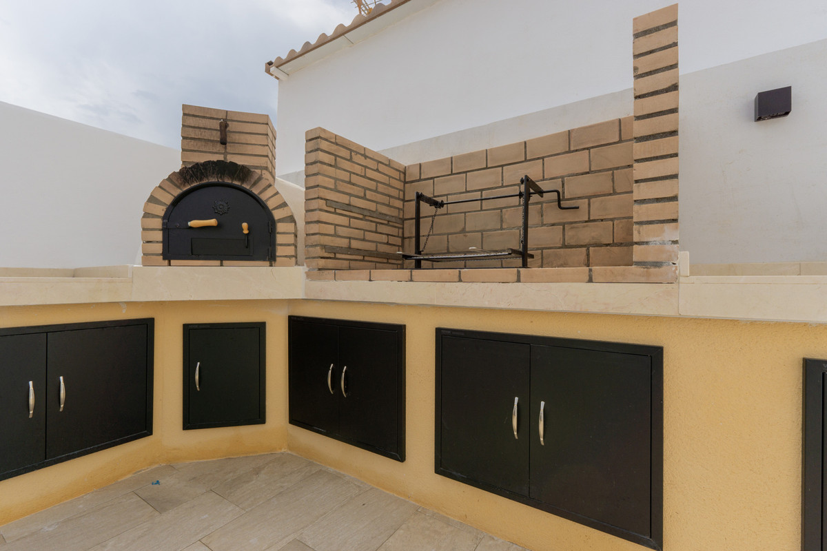 Se vende Villa - Chalet de 3 dormitorios en Costa Blanca, Alicante, España