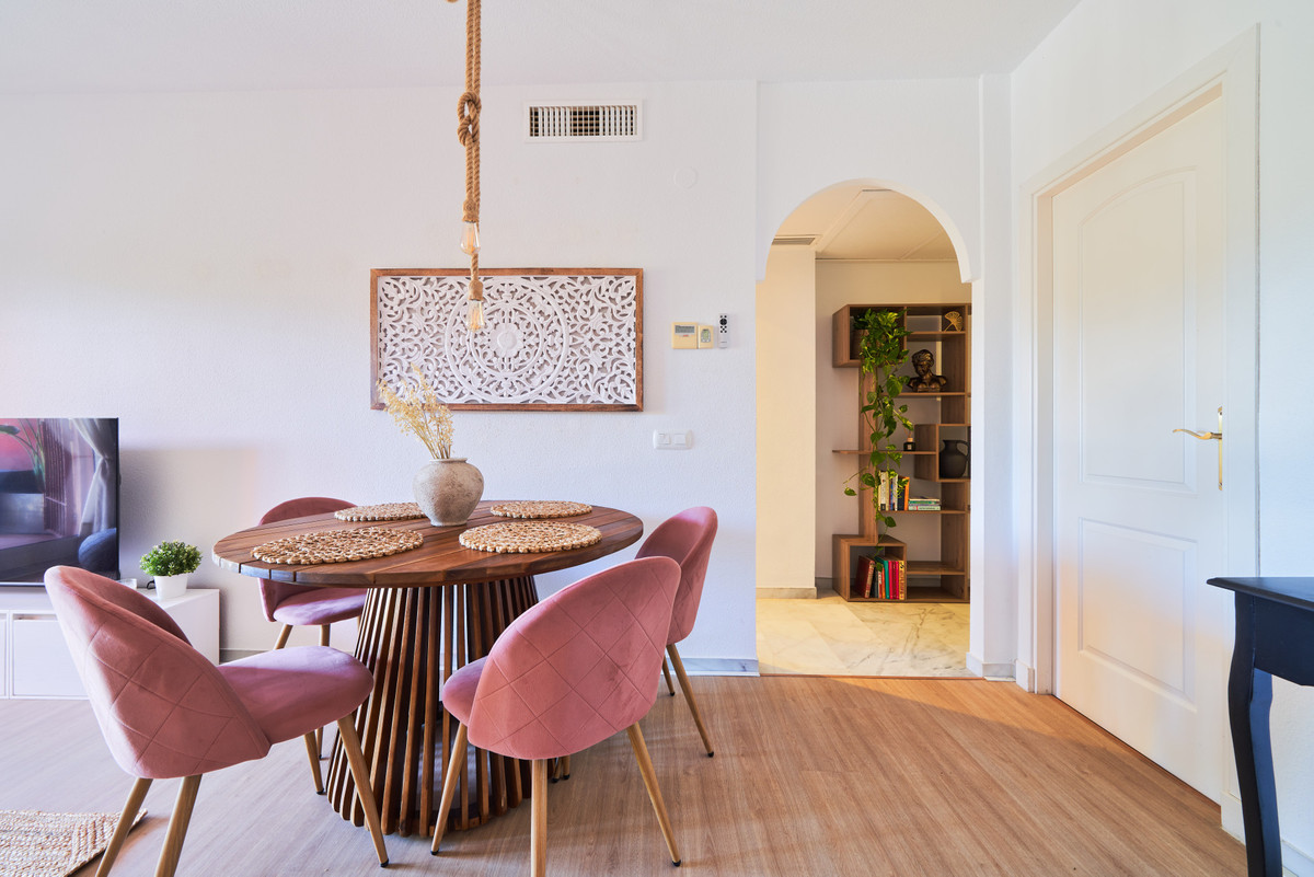 Se vende Apartamento Planta Media de 2 dormitorios en Costa Del Sol, Málaga, España