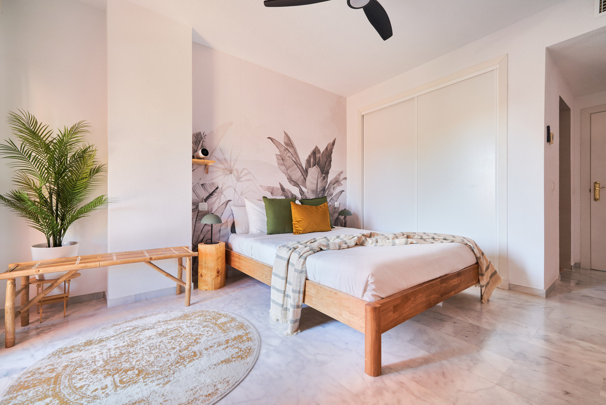 Se vende Apartamento Planta Media de 2 dormitorios en Costa Del Sol, Málaga, España